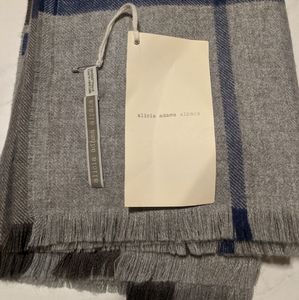ALICIA ADAMS: Alpaca scarf